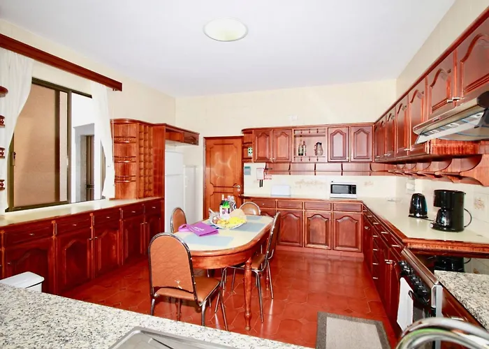 Lapa In Camara De Lobos By Interhome